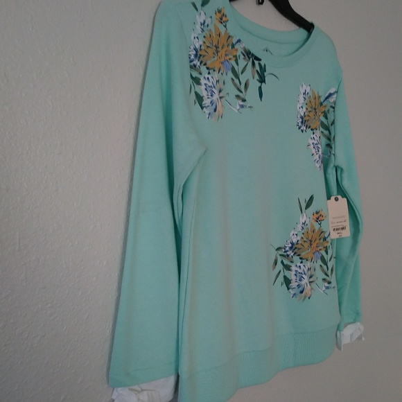 St. John's Bay Green Sweater - Picture 3 of 8